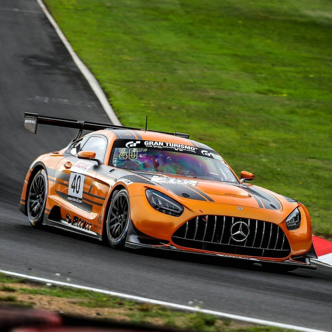 Mercedes AMGさんのインスタグラム写真 - (Mercedes AMGInstagram)「Seven Mercedes-AMG GT3s and three Mercedes-AMG GT4s enter the 6-hour race of the Nürburgring Endurance Series (VLN) on Saturday which is considered to be the highlight of the Nordschleife series. It is also the last test run for the legendary @24hnbr from 24-27 September. So far, our Mercedes-AMG GT3s have achieved six podium results in four races at the @nuerburgring and the Mercedes-AMG GT4 is still unbeaten in SP8T class. Good luck to @getspeed, @hauptracingteam, @10qracingteam, @teamblackfalcon and Hangar Zero by J.v.O. Autosport!  #AMGGT3 #MercedesAMG #MercedesAMGMotorsport #GT #Racing #Motorsport #10YearsAMGCustomerRacing #nürburgring #nuerburgring #nls #vln」8月29日 1時26分 - mercedesamg