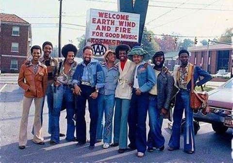 アース・ウィンド・アンド・ファイアーのインスタグラム：「#FBF When we made a stop in North Carolina back in October 1974 on our journey as musicians. This was just the beginning. We couldn't miss the opportunity to take a photo in front of the wonderful welcome people gave us.🔆⠀ ⠀ 📸Moneta Sleet, Jr./Ebony Collection」