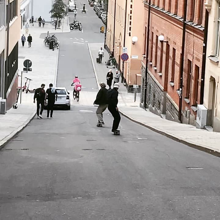 コンラッドのインスタグラム：「🎥: @dunkpunk」