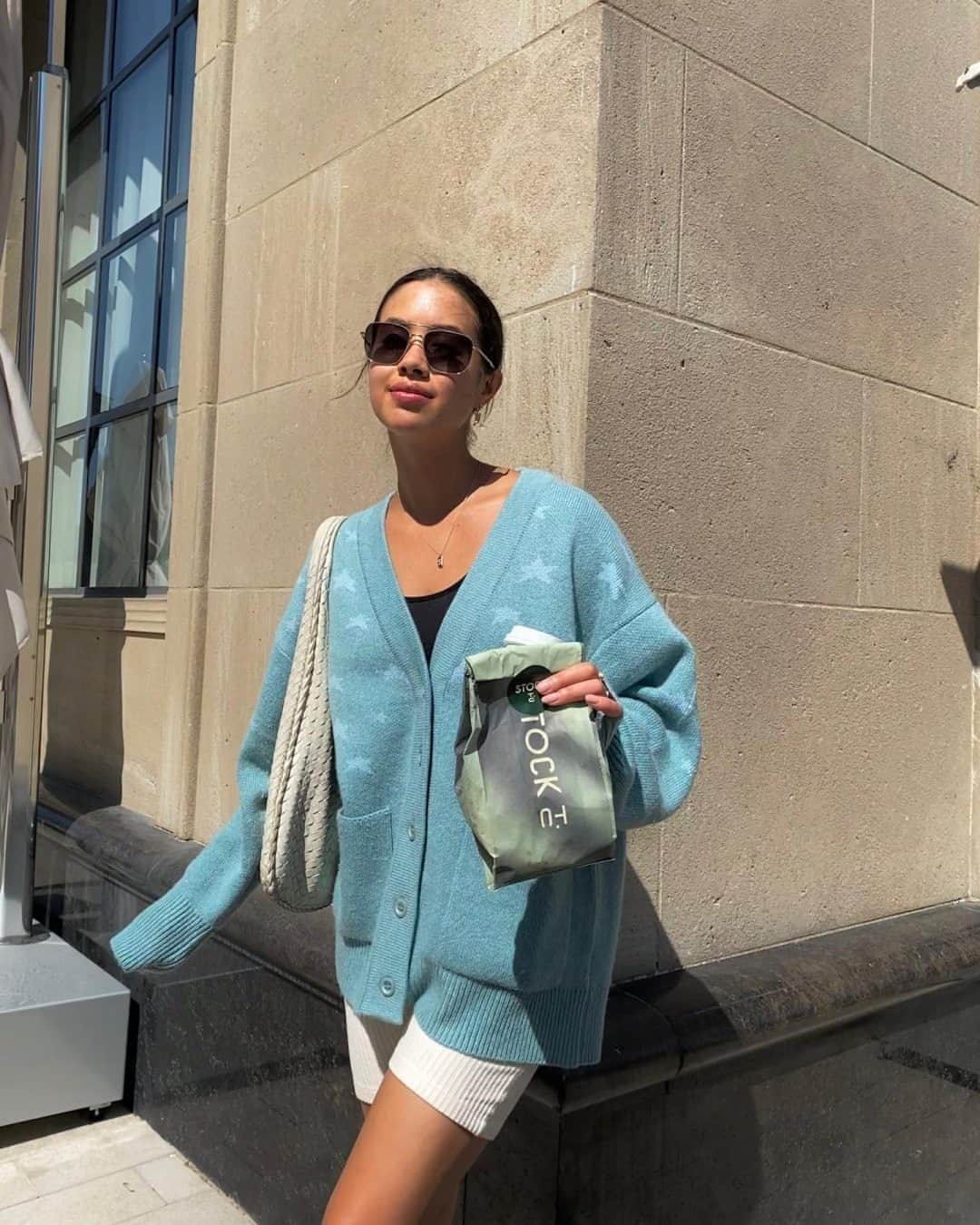 カレントエリオットのインスタグラム：「starry #streetstyle c/o @sasha.mei」