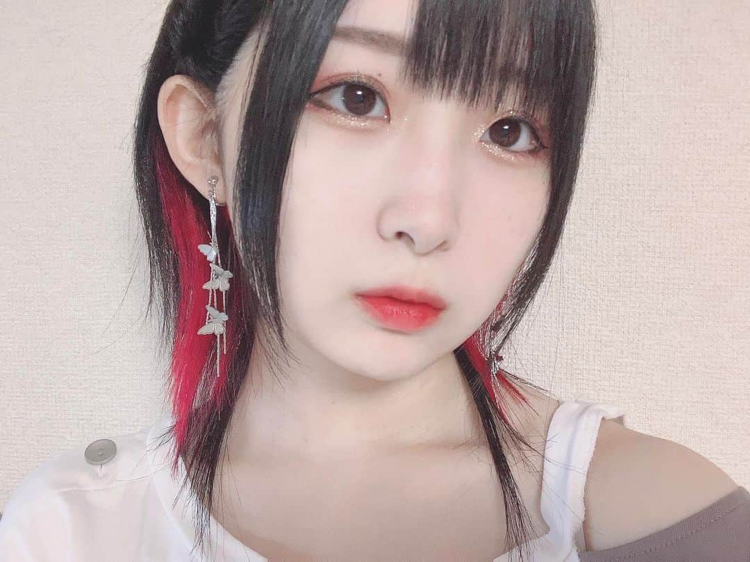 天音のインスタグラム：「蝶々好きなのかもしれない…🦋」