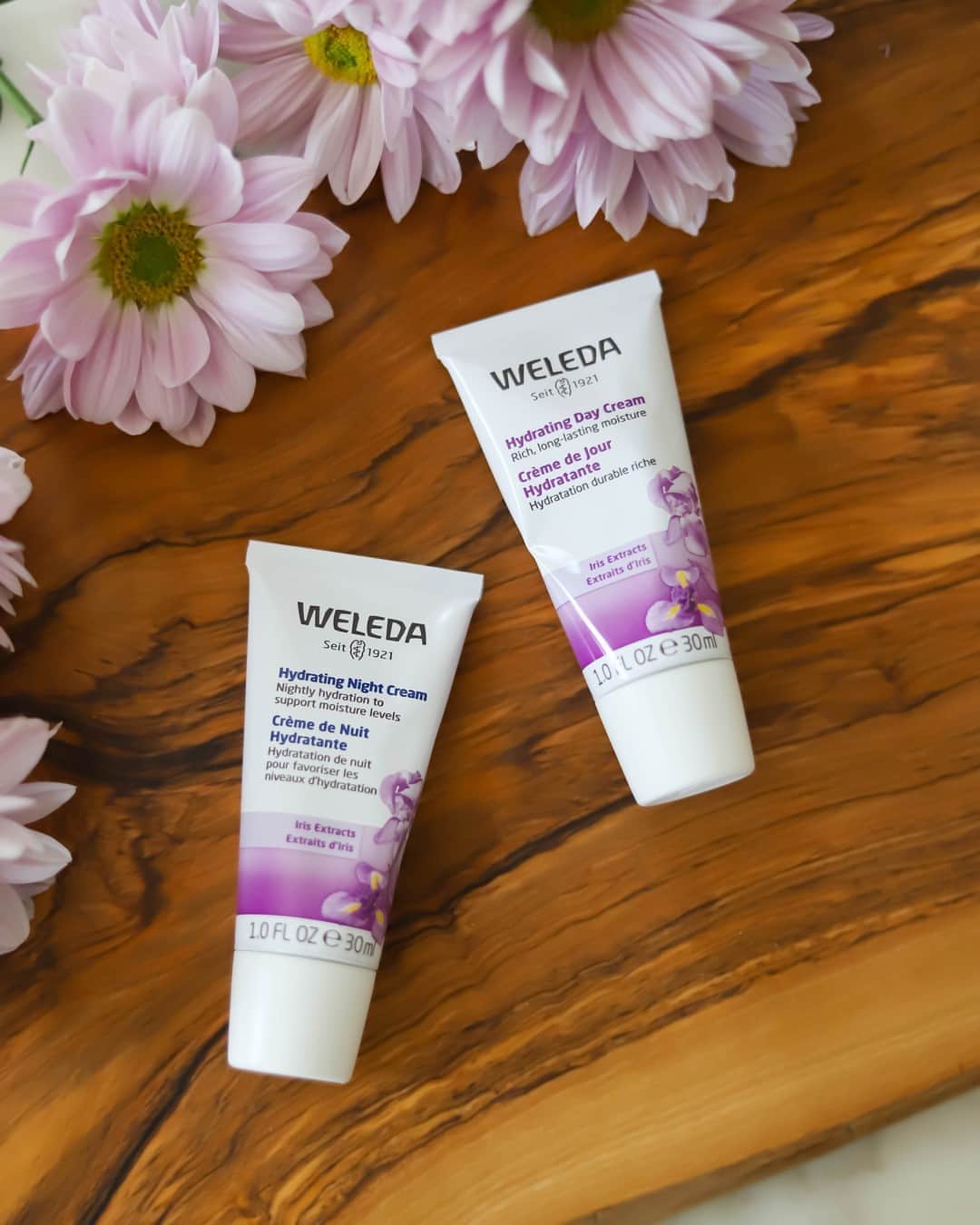 Weledaのインスタグラム：「Iris extract is the star ingredient in our Hydrating line! 💜 The root of this powerful flower delivers lasting moisture that is easily absorbed and leaves skin feeling velvety smooth! #WeledaSkin」