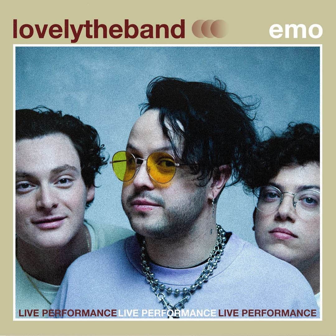 Vevoさんのインスタグラム写真 - (VevoInstagram)「@lovelytheband's second album #conversationswithmyselfaboutyou hits today. Get in your feels with their exclusive performance of "emo" and other new songs now! 💔 ⠀⠀⠀⠀⠀⠀⠀⠀⠀ ▶️[Link in bio] #lovelytheband #emo」8月29日 5時54分 - vevo