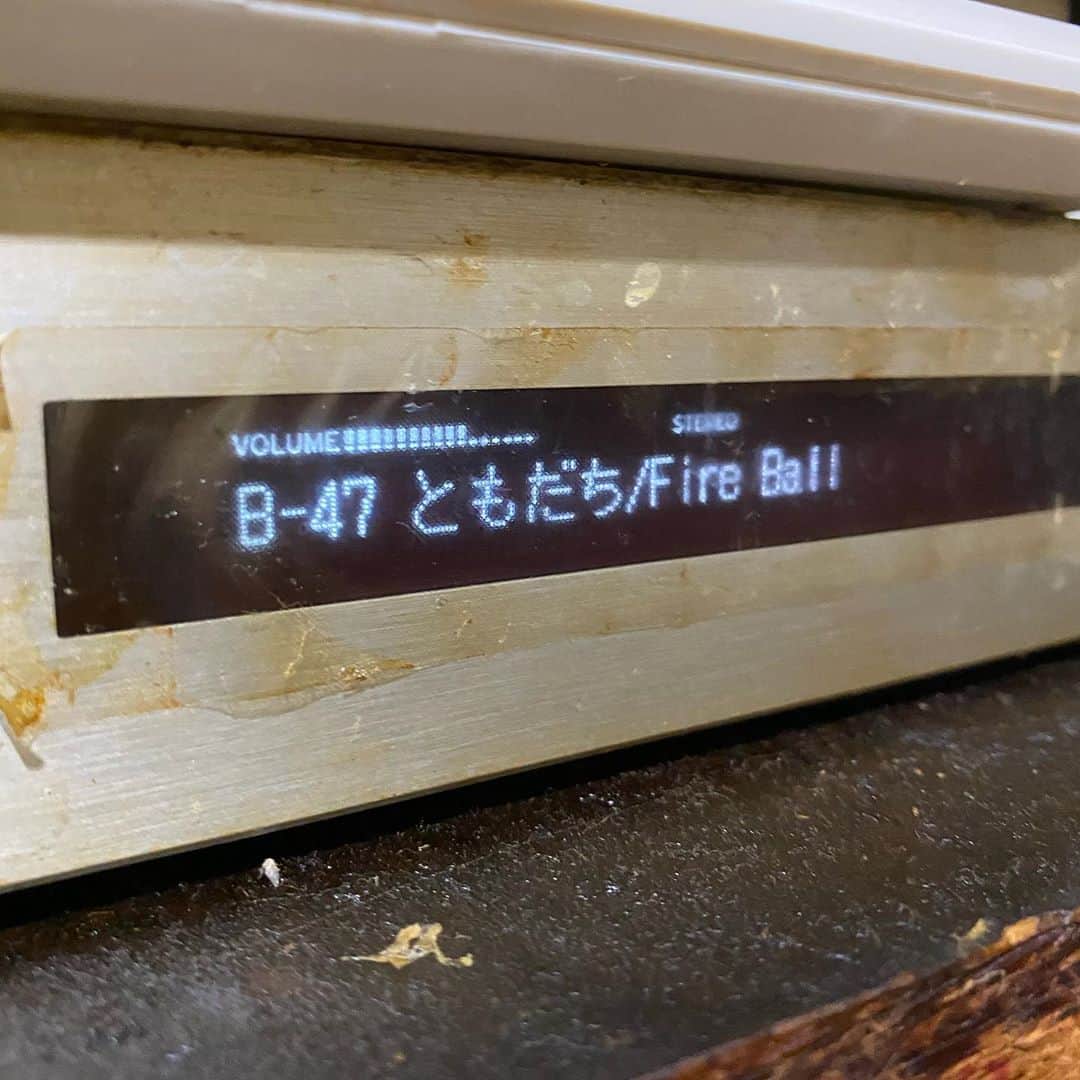 GOSAMARUのインスタグラム：「本日はジャパレゲを流して皆さんをお待ちしております🤗 餃子酒場530元気にオープンしております👍 来てね😉 完全に自分本意の音楽にしてしまった(笑) #餃子酒場530 #レゲエ #rd_pw #琉ドラ #GOSAMARU #餃子」