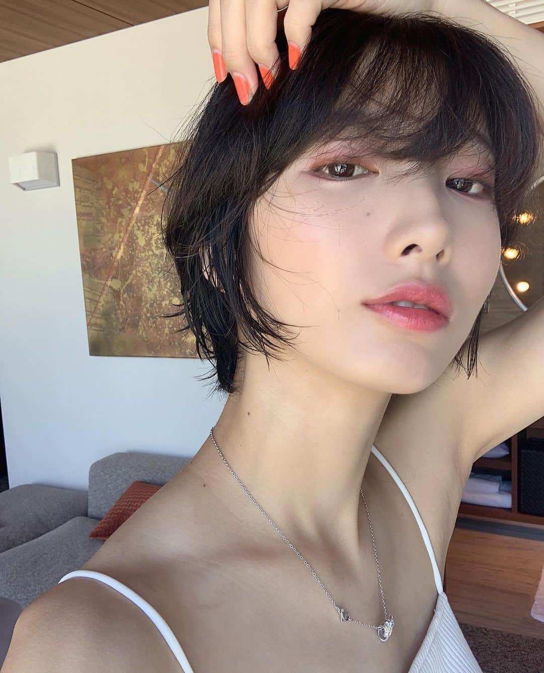 飯島望未さんのインスタグラム写真 - (飯島望未Instagram)「Simple pink eyeshadow look💗 ピンクのアイシャドウだけ。 @chanel.beauty   Eyeshadow: LES 4 OMBRES 362 Lip: ROUGE COCO FLASH 132」8月29日 17時09分 - nozo0806
