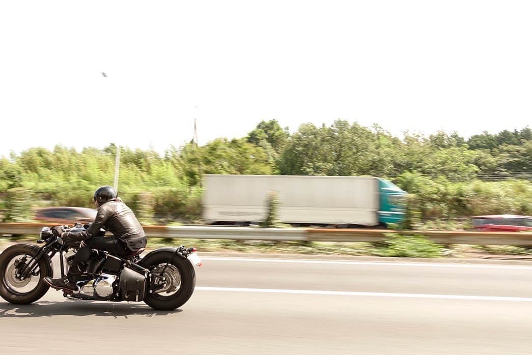 杉原勇武のインスタグラム：「箱根までツーリング❗️ 今日も暑かった❗️ #roarguns  X X #isamukatayamabacklash  #harleydavidson」