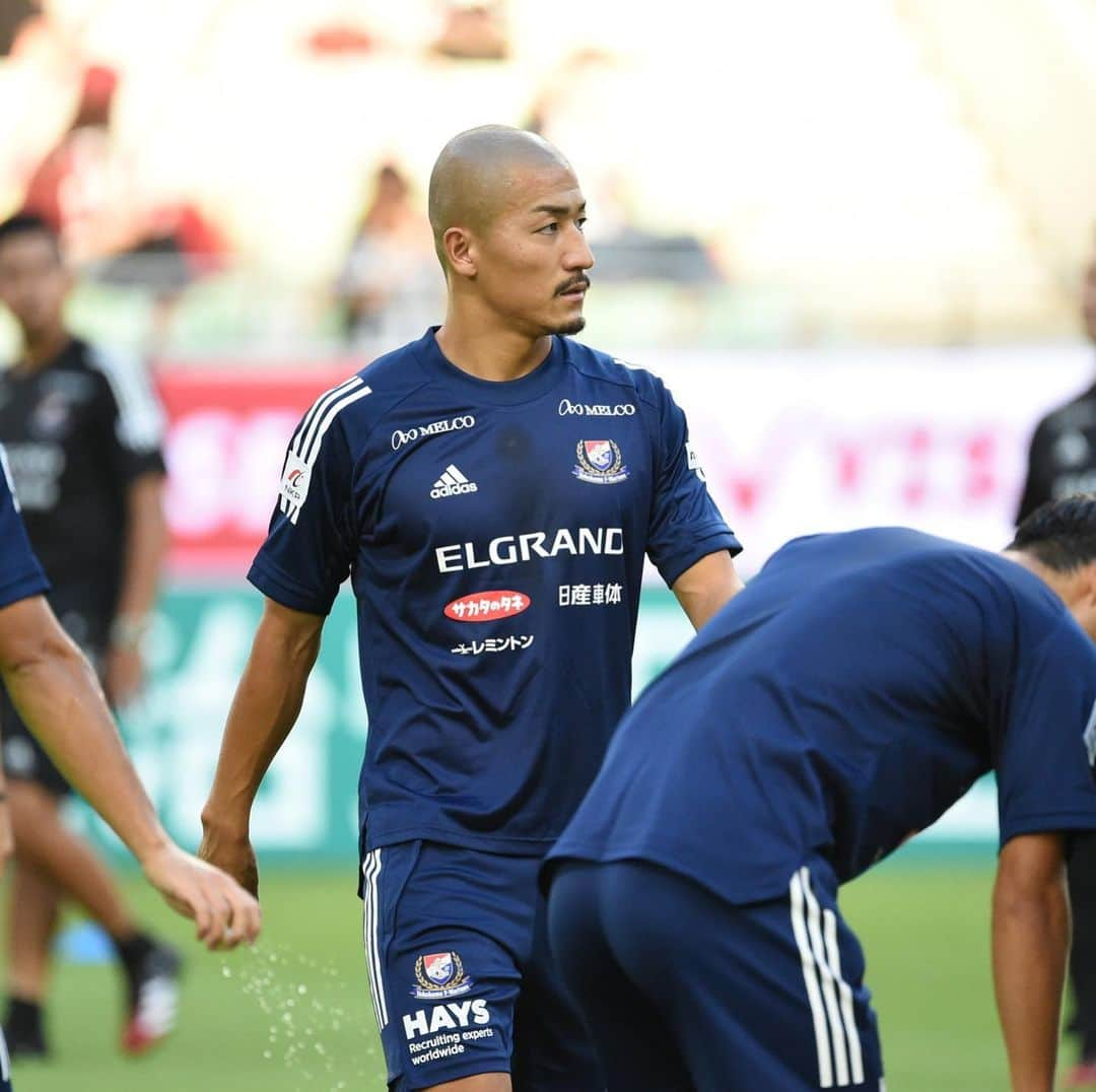 横浜F・マリノスさんのインスタグラム写真 - (横浜F・マリノスInstagram)「Gettin’ warm 🔥  #fmarinos #Jリーグ #warmup」8月29日 17時51分 - yokohamaf.marinos