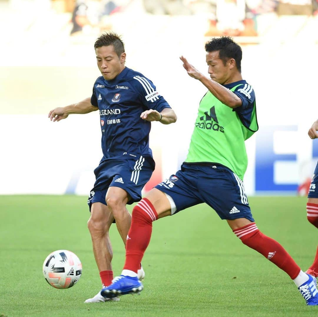 横浜F・マリノスさんのインスタグラム写真 - (横浜F・マリノスInstagram)「Gettin’ warm 🔥  #fmarinos #Jリーグ #warmup」8月29日 17時51分 - yokohamaf.marinos