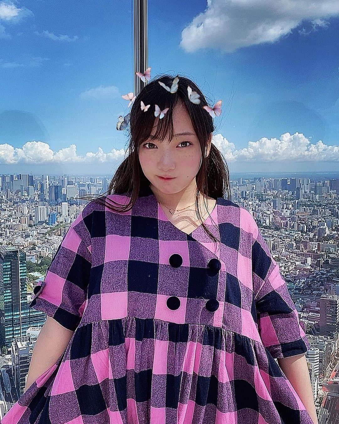 京佳さんのインスタグラム写真 - (京佳Instagram)「まいにちがⓂ️indfuck!☁️ 初SHIBUYA SKY あいちゃんに連れて行ってもらった いつもたのしい。いつもはっぴー。 らぶりーなかわいあいちゃん。 良い8月のおわり☀️  #japanesegirl  #gravure #sexy #asiansexy  #asiangirls  #likeforlikes  #like4likes  #likeforfollow  #likeforlikeback #sexyhot #selfie #SHIBUYASKY #tokyo」8月29日 18時07分 - kyouka_1202