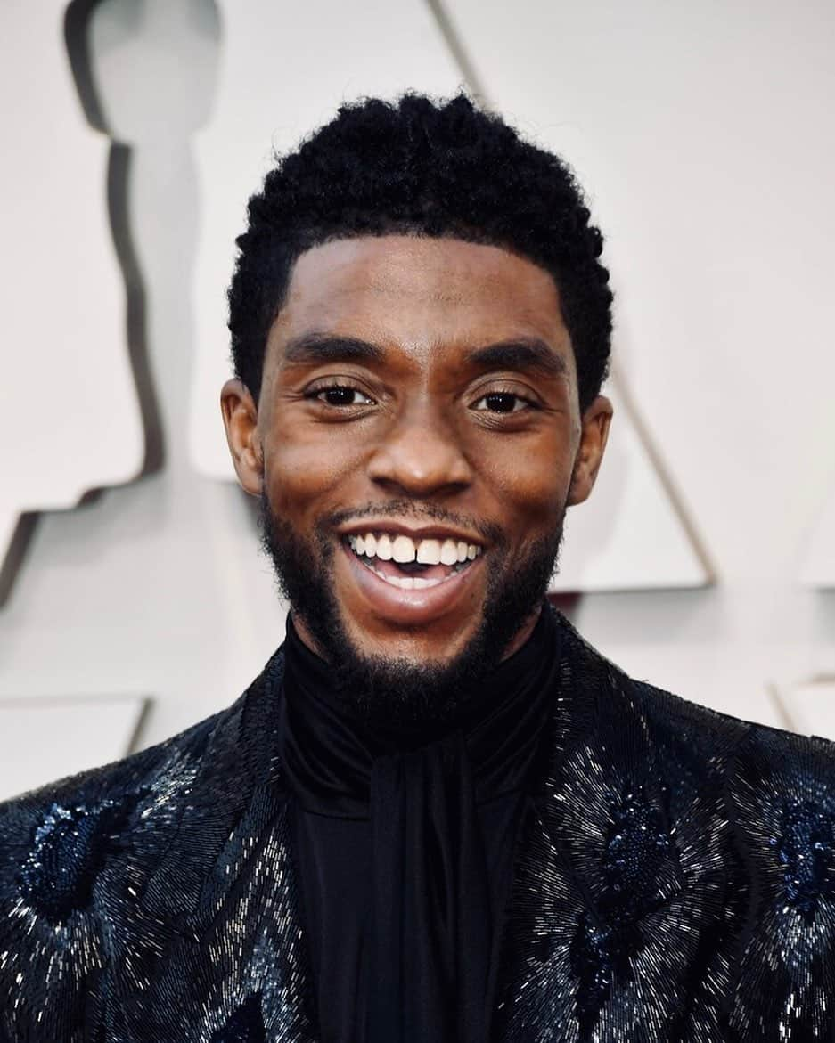 YOSHI（よし）さんのインスタグラム写真 - (YOSHI（よし）Instagram)「R.I.P 💔🖤💔  @chadwickboseman  #chadwickboseman」8月29日 18時13分 - yoshi.226