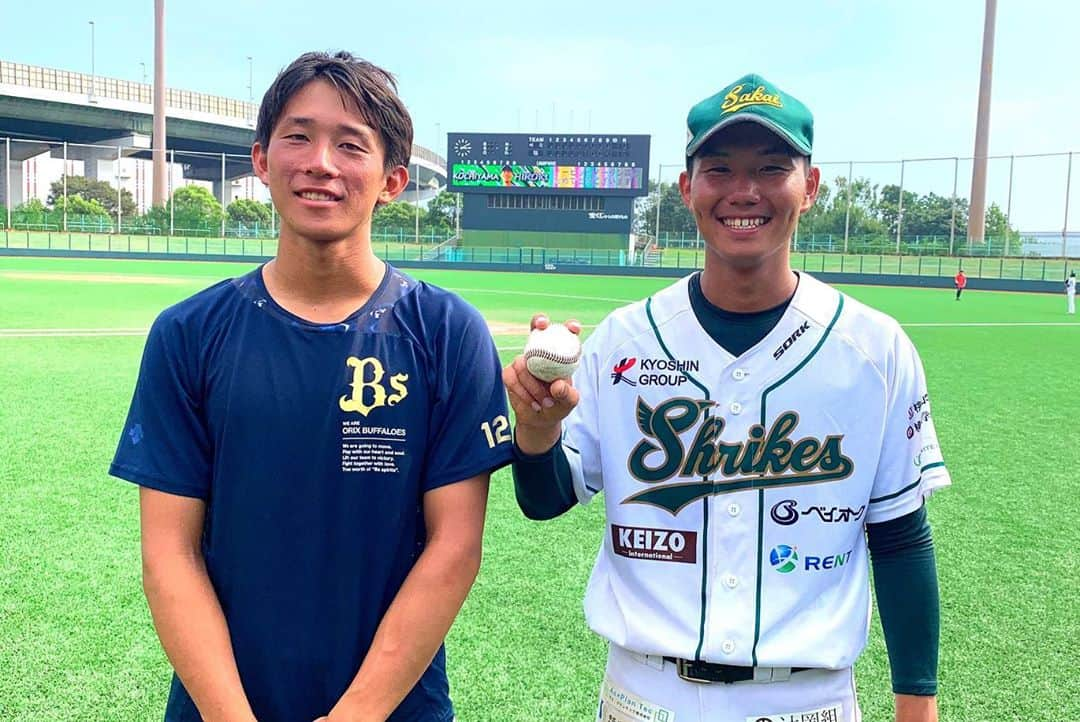 大西宏明さんのインスタグラム写真 - (大西宏明Instagram)「ノーヒットノーラン⚾️  参考記録以外で初めて携わった🤩  8/22日の試合でウチの選手がノーヒットノーランを達成しました✨✨ リーグ史上初という快挙を成し遂げました‼️  河内山投手！！ 常に自分でやるべき事を理解して1人黙々と練習に取り組む！ 尊敬する選手の1人です⭐️  改めておめでとう🎊  これからもチームの見本となって！まだまだ成長して下さい👍  #ノーヒットノーラン #河内山拓樹  #堺シュライクス #さわかみ関西独立リーグ  #リーグ発足 #リーグ史上初 #快挙  #独立リーグ #野球 #プロ野球 #目標に向かって  #おめでとう #野球好きな人と繋がりたい  #早速 #球団 #記念グッズ販売　🤗 #ホームページ　見て #smile #ほなっ！！」8月29日 11時18分 - ohnishi_hiroaki_0428