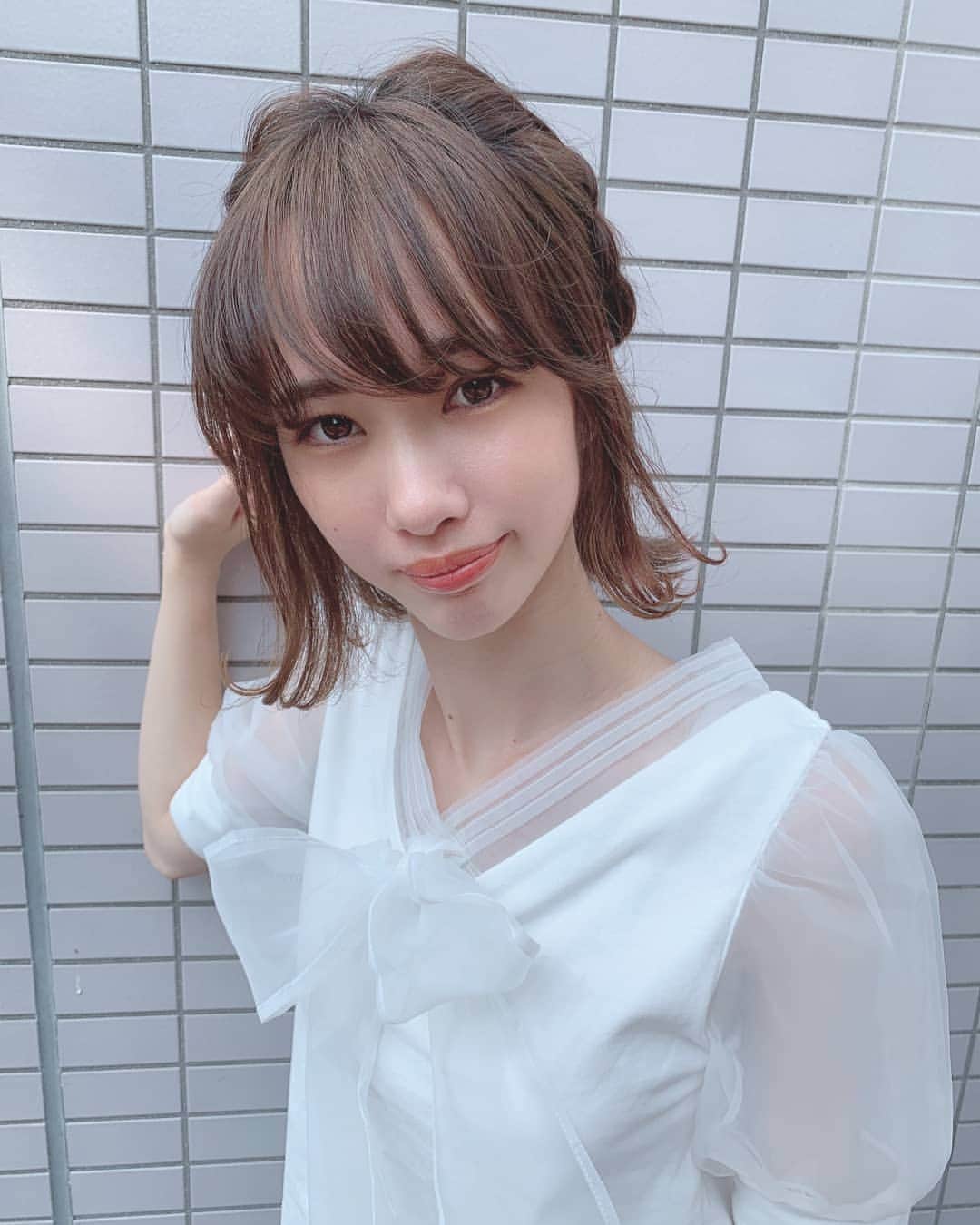 菅原京香のインスタグラム：「2020.08.29   免許合宿2日目🚘  今日歩いてたら、「ミスコンでてますか？」って声かけられてびっくりしました😳  聞いてみると、慶應の方で友達と来ているということでした🌟  遠い免許合宿に来てるのに、わたしのことを知ってくれてる方がいるのはめちゃくちゃ恥ずかしい反面嬉しいです😌🌸💕  日頃応援してくれてる方への感謝の気持ちを忘れず、残りちょうど1ヶ月頑張っていきたいなって思います💗  最後まで応援してくださると幸いです😆🍀」