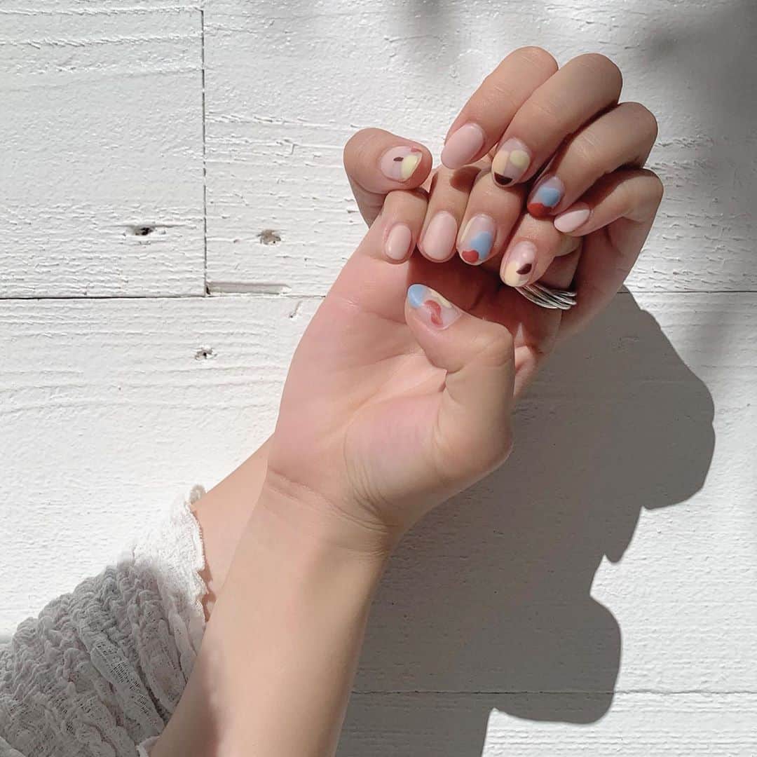 mina hinokuchiのインスタグラム：「. new nail🖼🖌 . . #ネイル　#ネイルデザイン  #マットネイル #nails  #nailart  #mina_ネイル」