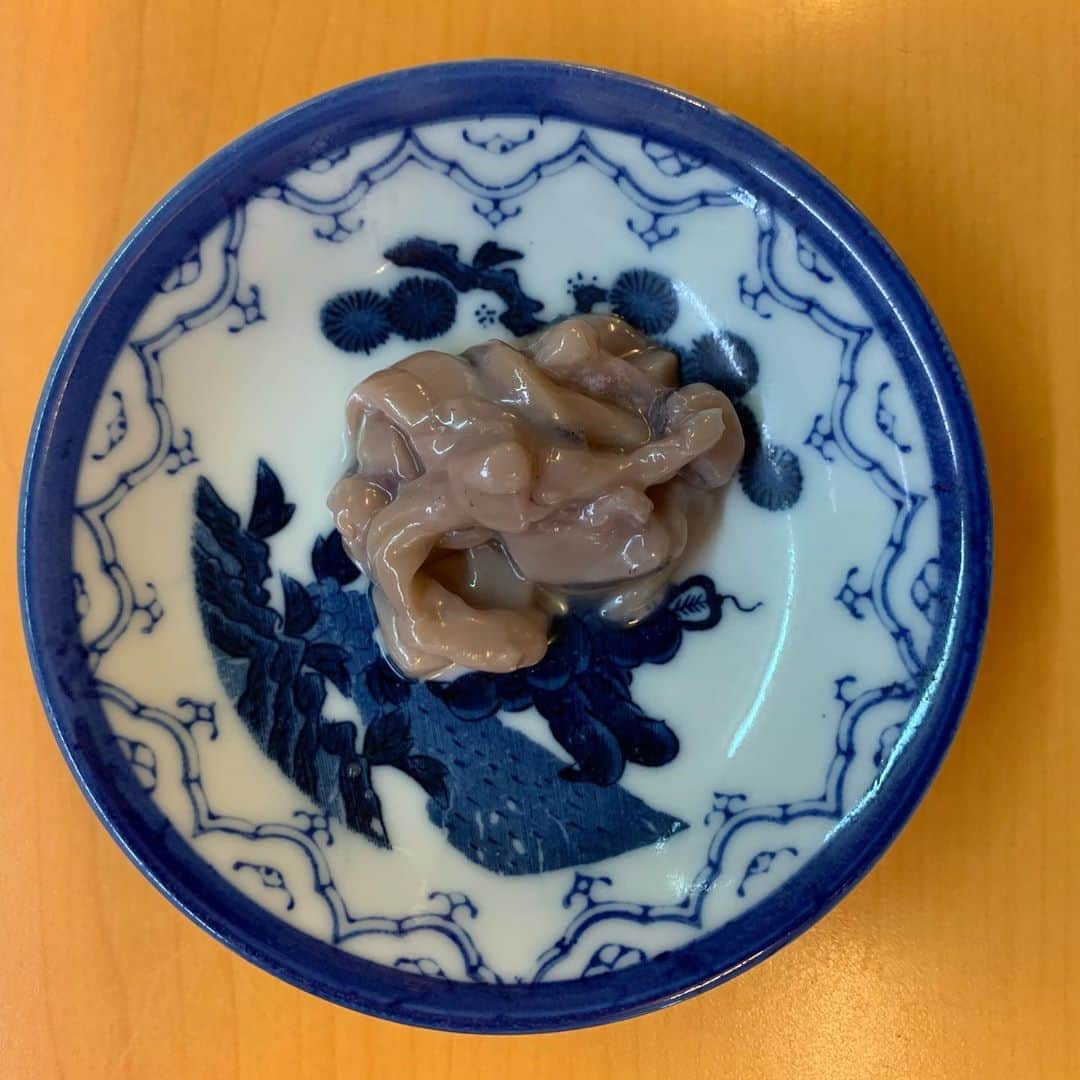 白鳥雪之丞さんのインスタグラム写真 - (白鳥雪之丞Instagram)「福岡5日目ランチ(^^)🍤🍆🐟  #天ぷら定食 #えび #なす #鰆 #いか #白身魚 #追加 #まいたけ #ぶた #しおから #高菜 #味噌汁 #天だし #天ぷらだるま  #福岡」8月29日 12時25分 - yukinojoeshiratori