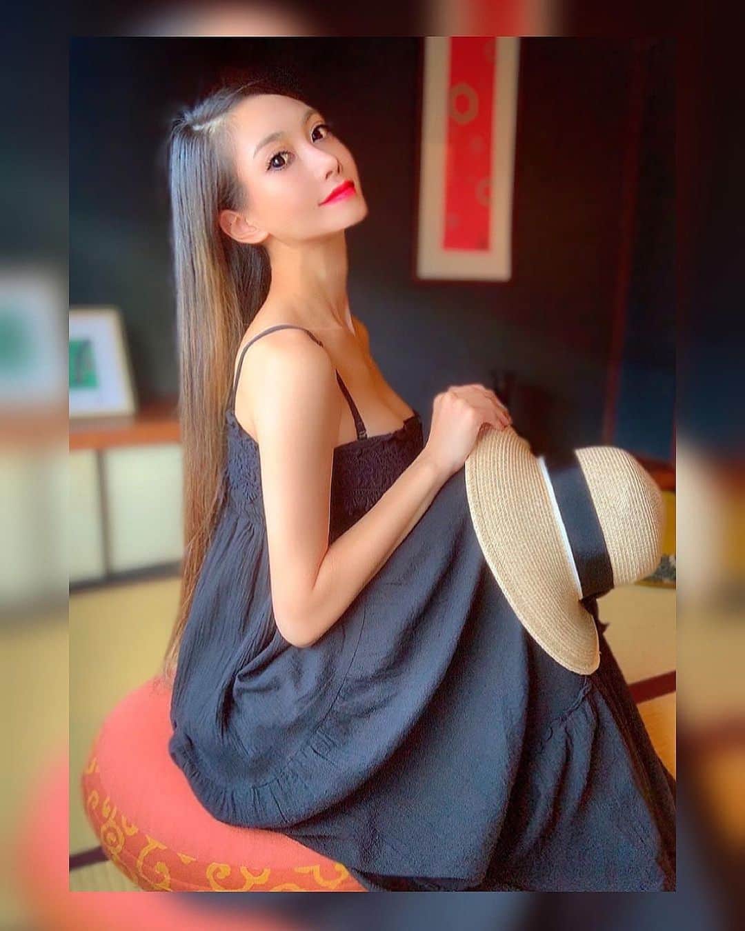 のインスタグラム：「I went to the town of stars 🌌💕  I saw a lot of shooting stars ⭐️⭐️⭐️  #japan #日本 #兵庫 #宍粟市  #宍粟市山崎町  @yamasakiryokanq  #京町家 #リノベーション #素敵な空間  #和室 #酒蔵 #日本酒 #日本酒発祥の地  #風情 #風情がある  #星の町 #天体観測 #夜空 #流れ星 #流星群 #銀河 #宇宙」