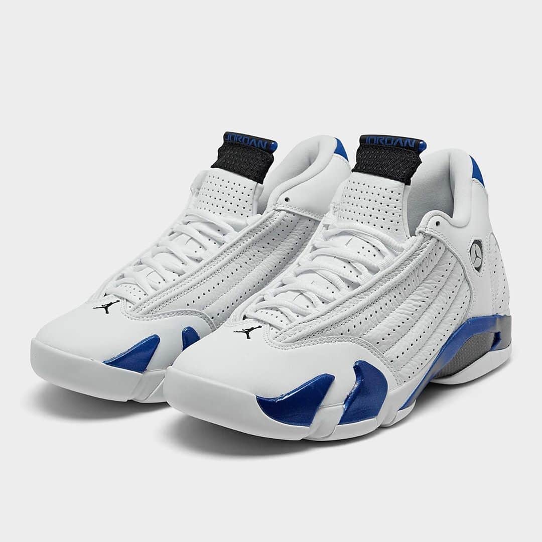 Sneaker Newsさんのインスタグラム写真 - (Sneaker NewsInstagram)「The Air Jordan 14 "Hyper Royal" is headed to stores on September 19th, 2020 in full family sizes. Will you be copping this clean OG-style colorway? Tap the link in our bio for a closer look.」8月29日 13時01分 - sneakernews