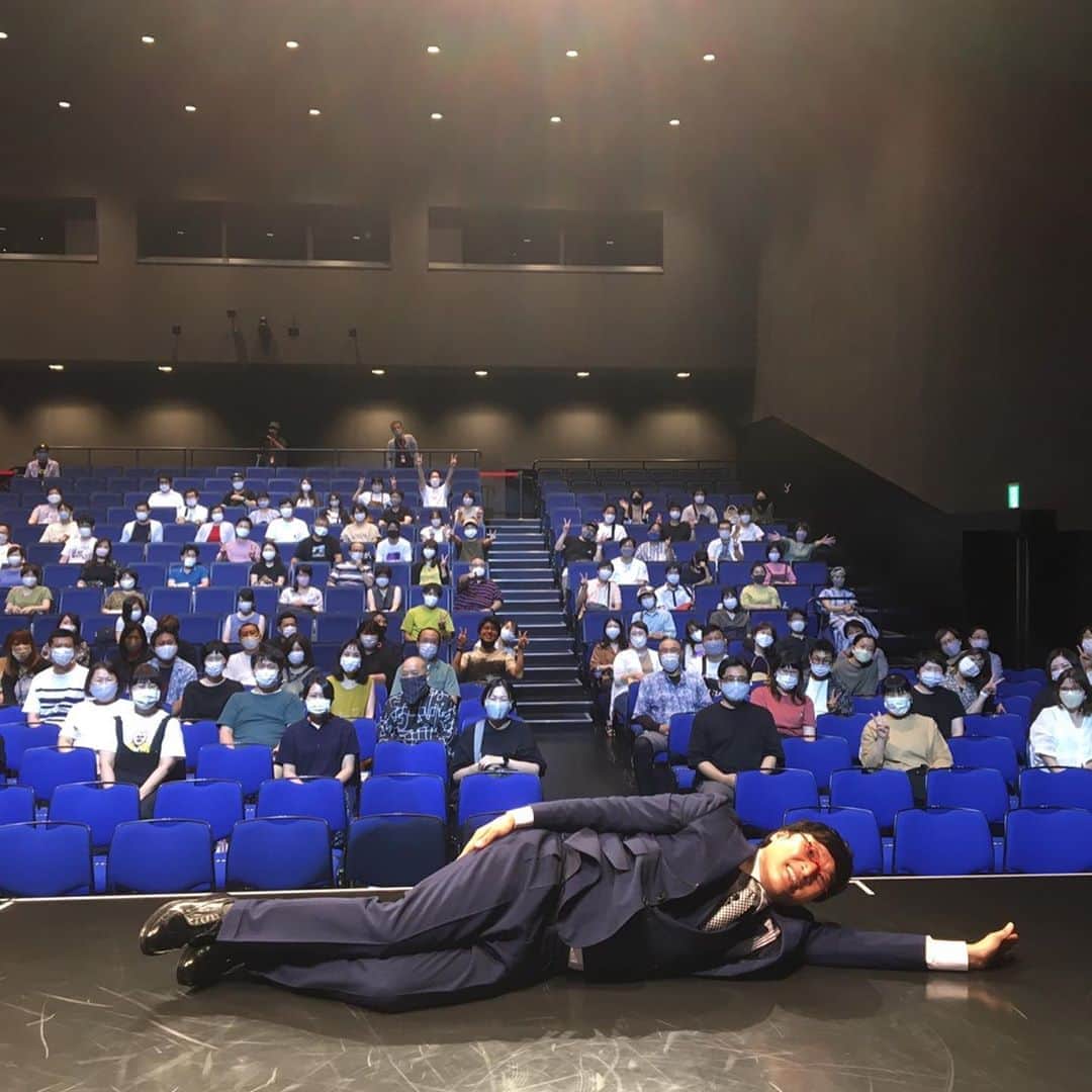 山里亮太さんのインスタグラム写真 - (山里亮太Instagram)「本当に楽しかった！ 皆さまありがとうございました！  うがい手洗いよろしくお願いします。 では、また会うその時までよろしくお願いします。 #山里亮太の140福岡」8月29日 18時39分 - ryotayamasato