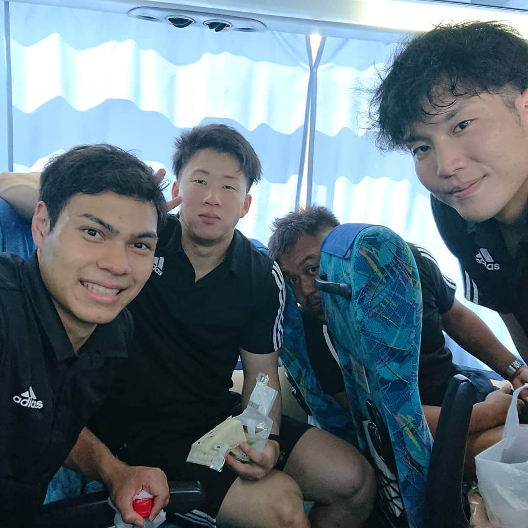 小澤広太のインスタグラム：「. VSｺﾞｰﾙﾃﾞﾝｳﾙｳﾞｽ 33-17で勝ちました。 . TAISEI、松岡、高光、新人３人デビュー戦。 . これから静岡へ移動です。 . #大崎電気  #osakiosol  #日本ハンドボールリーグ  #JHL」