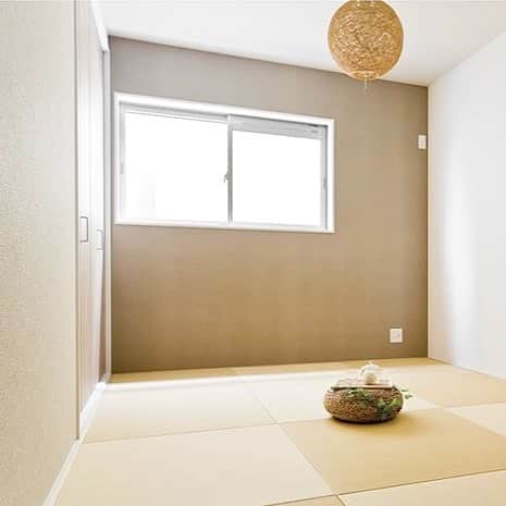 株式会社 元氣建設のインスタグラム：「#マイホーム #一戸建て #インテリア #ダイニング #キッチン #和室#家づくり#モデルハウス #元氣建設 #元気建設 #リフォーム #リノベーション #ショールーム #住宅 #新築 #外観 #注文住宅 #自由設計 #大阪 #木目 #和#カウンターキッチン #myhome #玄関ポーチ#interior #showhome #instahome」