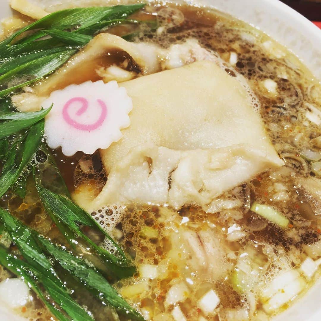 宮田麺児のインスタグラム：「旨い。 豚足トッピングはマスト  #ラーメン #つけそば #つけ麺 #カドヤ食堂 #旨い」