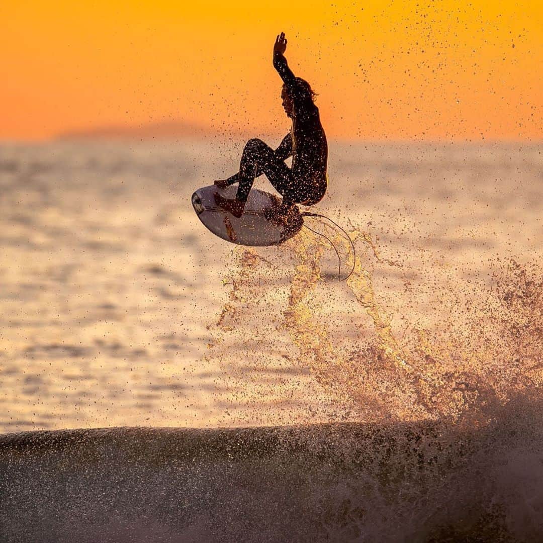 ジョーディ・スミスのインスタグラム：「Glorious evening with 📷 @tallteef @oneilleurope」