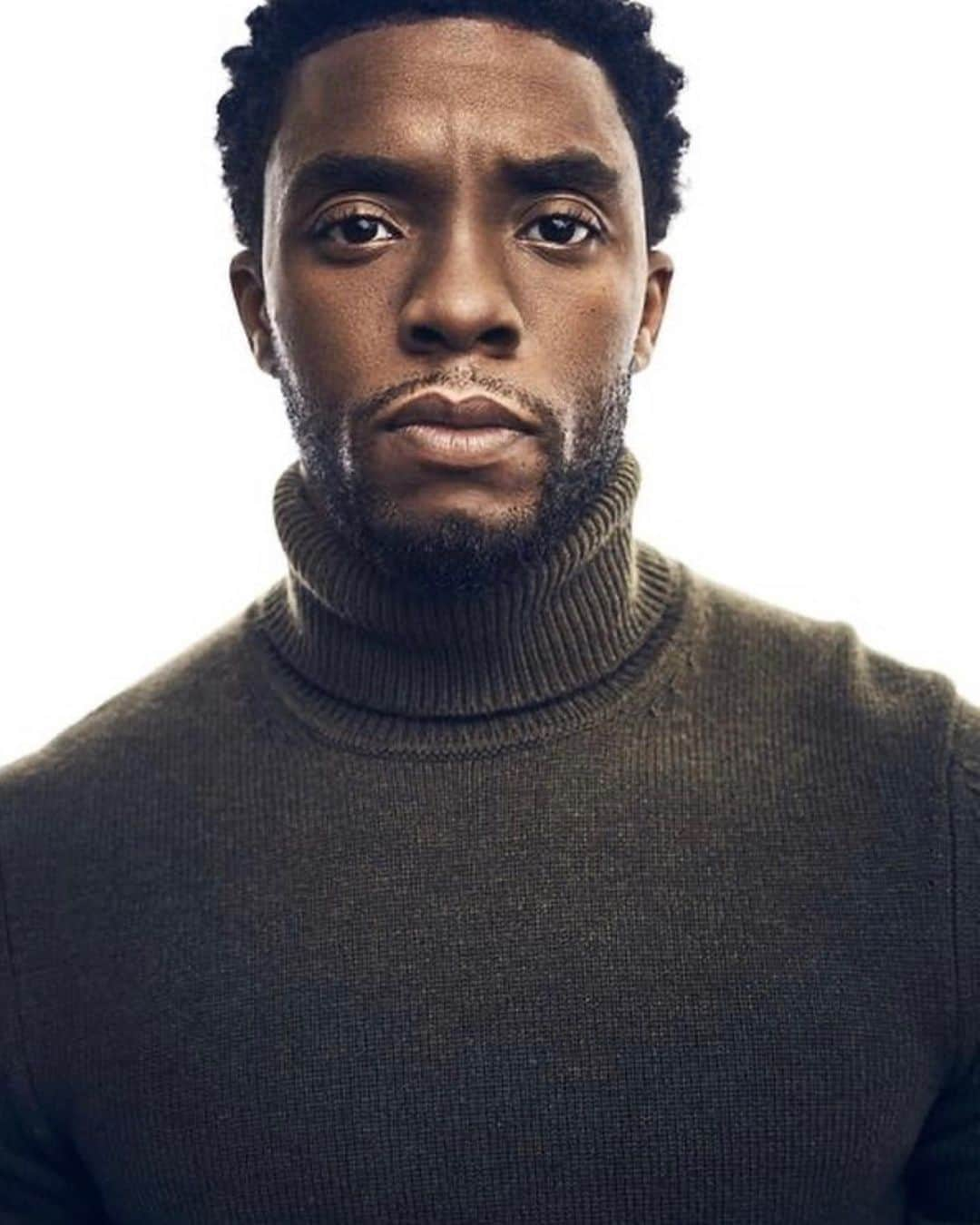 ナズさんのインスタグラム写真 - (ナズInstagram)「Chadwick Boseman thank you for your talents, your strength is an example and your purpose forever inspiring. Love King 👑 ✊🏾」8月29日 16時11分 - nas