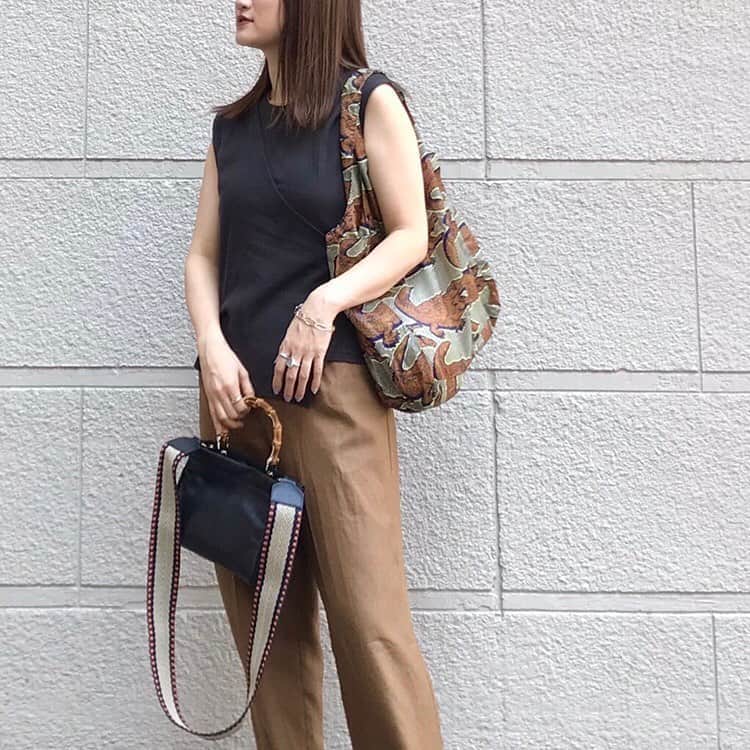 ear PAPILLONNER officialのグルメインスタ