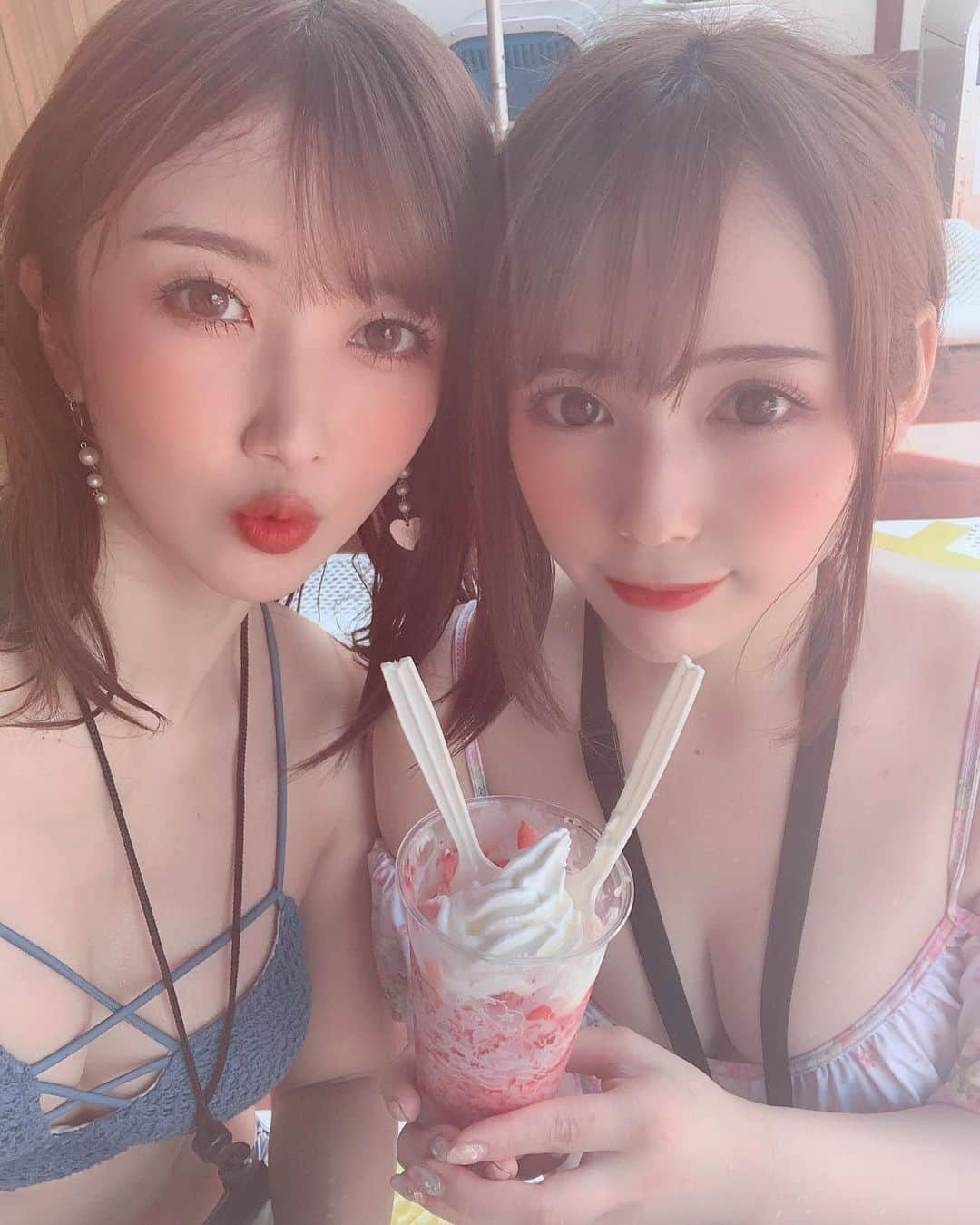 大槻ひびきさんのインスタグラム写真 - (大槻ひびきInstagram)「夏だ！！！！ #japan #summer  #summertime  #girls #friends  #happy #happyday  #夏 #プール #夏の思い出」8月30日 3時54分 - yanhibi0221