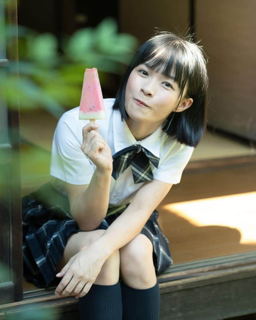 百川晴香さんのインスタグラム写真 - (百川晴香Instagram)「インスタグラビアvol.166🎓今日もお疲れ様🤭🤭🤭 #インスタグラビア #制服 #japanesegirl #cute #followｍe」8月29日 20時39分 - momokawaharuka
