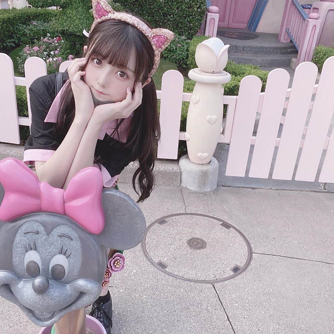 山本あこのインスタグラム：「これでランドの投稿おわり  #スリジエ #山本あこ」