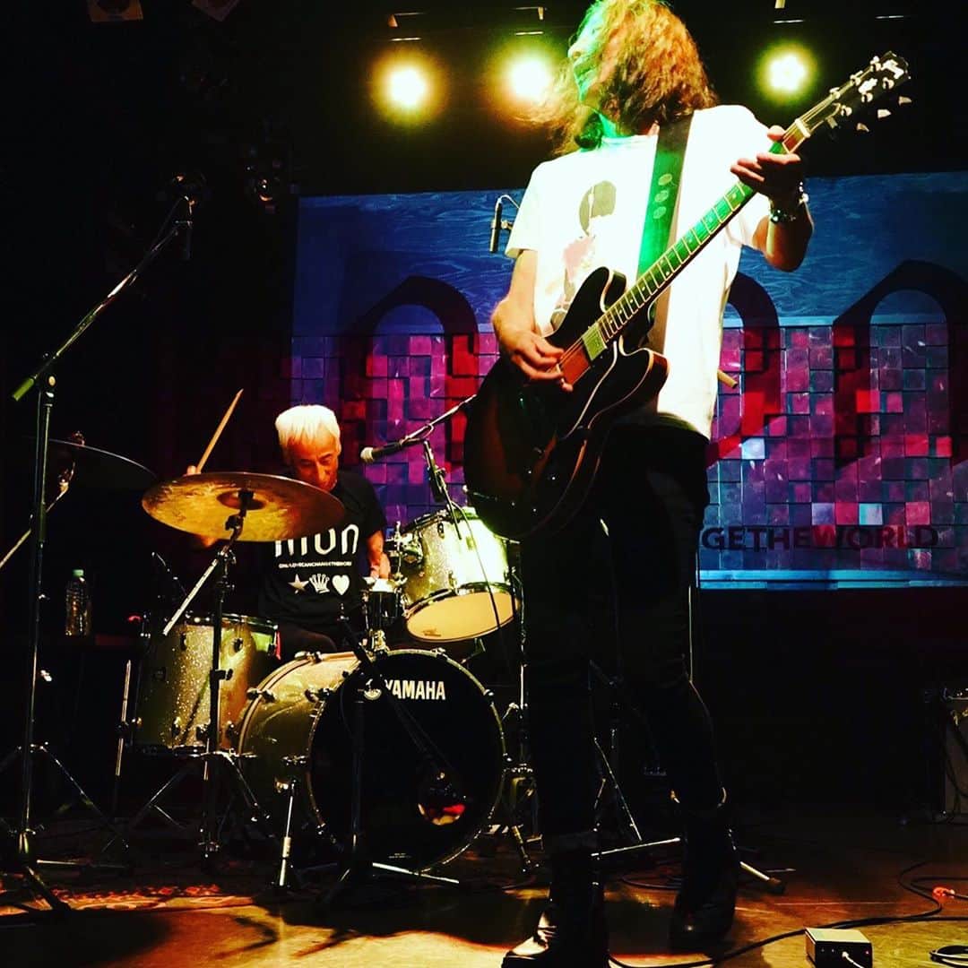 三原康可のインスタグラム：「いまRockができる事をただやっている それだけだよ brother 2020.08.28  photo. Junko Iwasaki」