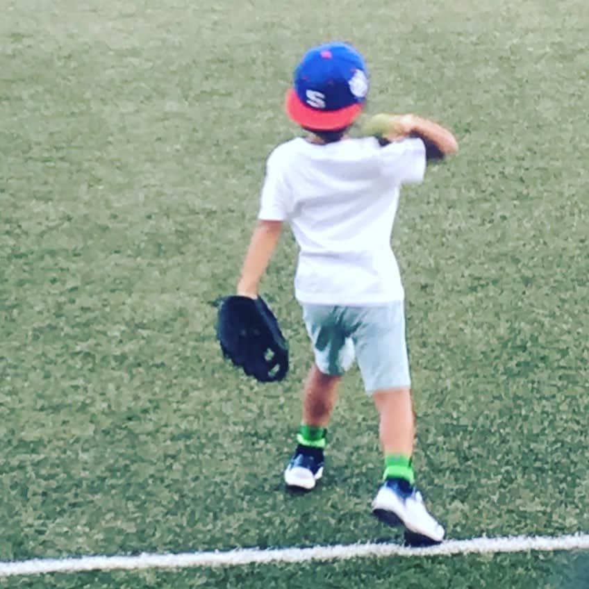 SHEILAさんのインスタグラム写真 - (SHEILAInstagram)「息子は野球を始めました。 スカウトで先ずはソフトから。 ユニフォームもまだ来てません。 コロナでまだ自粛中です。  #スタート #papa #担当」8月29日 21時27分 - sheichan16
