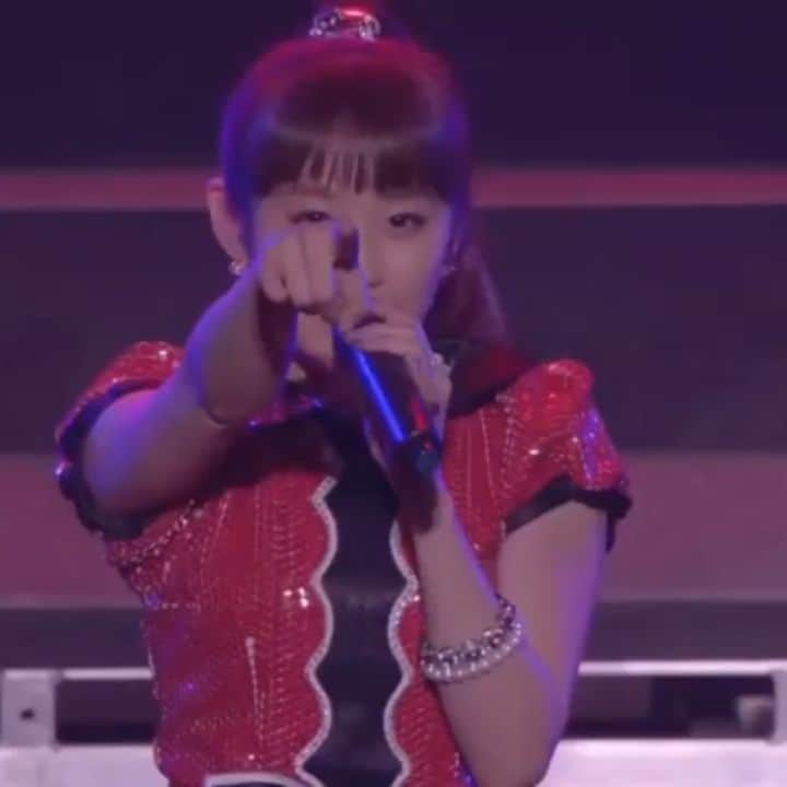 モーニング娘。'20のインスタグラム：「- . やっぱ愛ちゃん！！！ . . Hello! Project COUNTDOWN PARTY 2013 ～ GOOD BYE & HELLO ! ～ . .」
