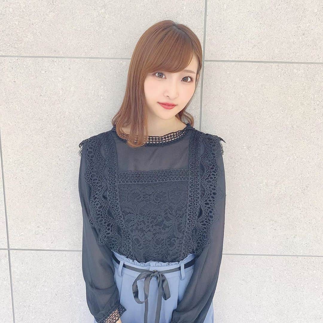 ときみつたかこさんのインスタグラム写真 - (ときみつたかこInstagram)「♡新作トップス♡  贅沢にレースを使用した上品な雰囲気のブラウスです✩︎⡱ 透け感があるのにインナーに困らないトップスはめっちゃ助かる💓  1枚で華やかなのでボトムスはシンプルなものがおすすめです😊  #レースコンビ袖シアーブラウス」8月29日 21時37分 - takako_tokimitsu