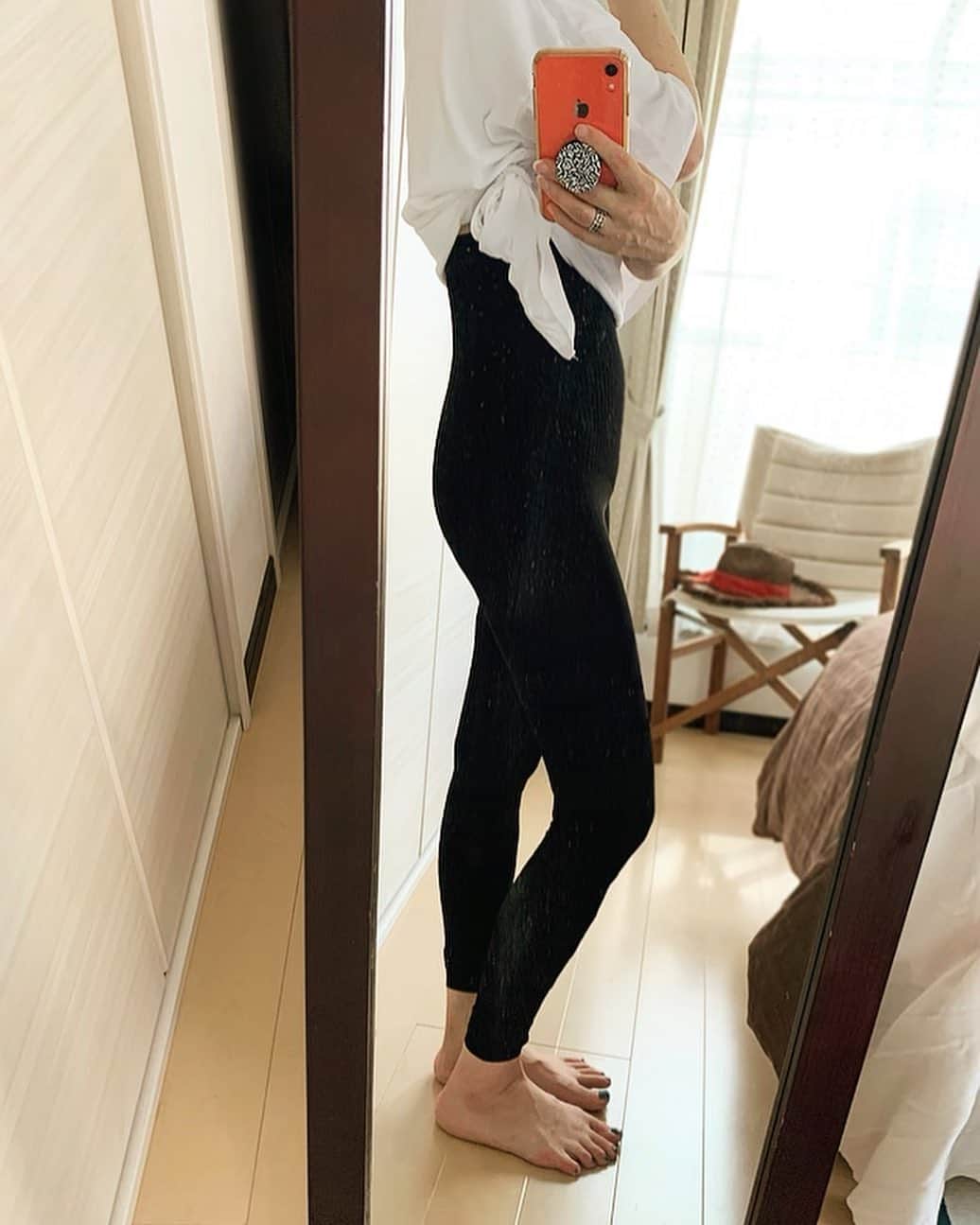 ree_mstorynさんのインスタグラム写真 - (ree_mstorynInstagram)「#glamorouspats  今日もせっせと グラマラスパッツ♡ お尻の位置が少しでも 上がればいいなぁ …と期待しながら 履いてます 何度も言いますが 履いてしまえば こっちのもの‪𐤔 ストレッチがきいてるので とっても動きやすい いい感じの加圧具合で トレーニングに ᵍᵒᵒᵈᵎᵎ ・ ・ #グラマラスパッツ  気になる方は プロフィールのURLから チェックしてみてくださいっ♪ ・ ・ #bodymake #leggings #selfcare  #グラマラスパッツ #着圧レギンス #脚やせ #浮腫ケア #美尻ケア #老廃物排出 #セルフケア #脚痩せダイエット #ボディメイク #vsco #vscam」8月29日 21時47分 - ree_mstoryn