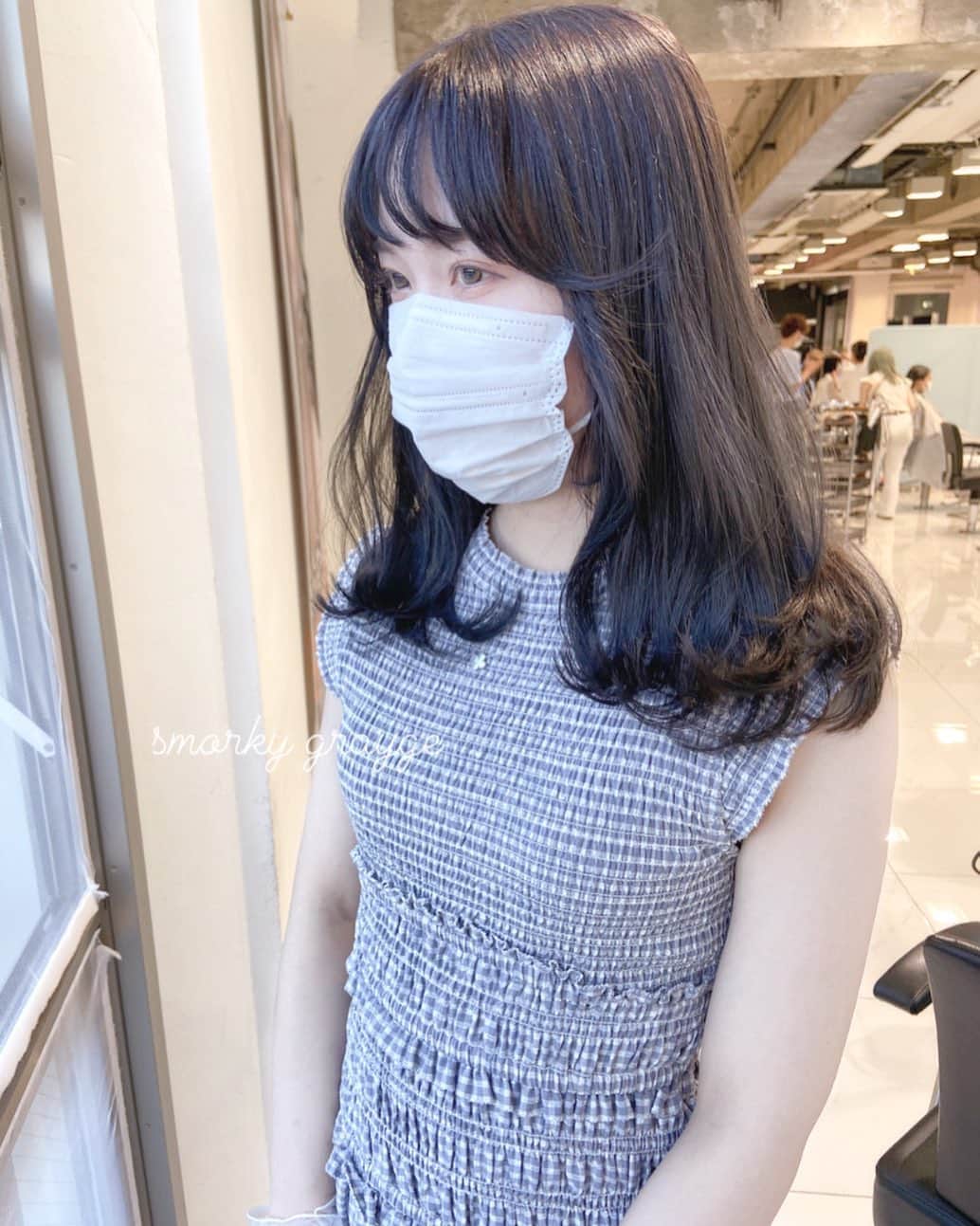 佃加菜のインスタグラム：「smorky grayge ☁️ 暗めのスモーキーな色味は お肌の白さを引き立てます♡ 透ける色味が可愛い♡☁️」