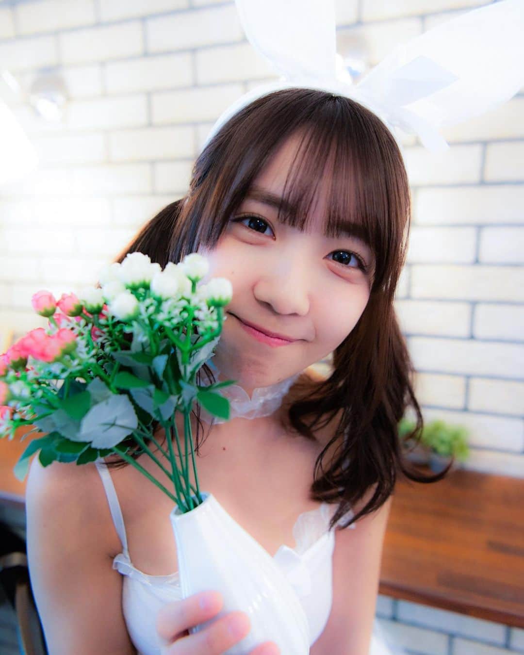 天羽希純のインスタグラム：「おやしみ〜  #うさぎ #バニーガール #コスプレ #cosplay #グラビア #gravure #撮影会 #ポートレート」