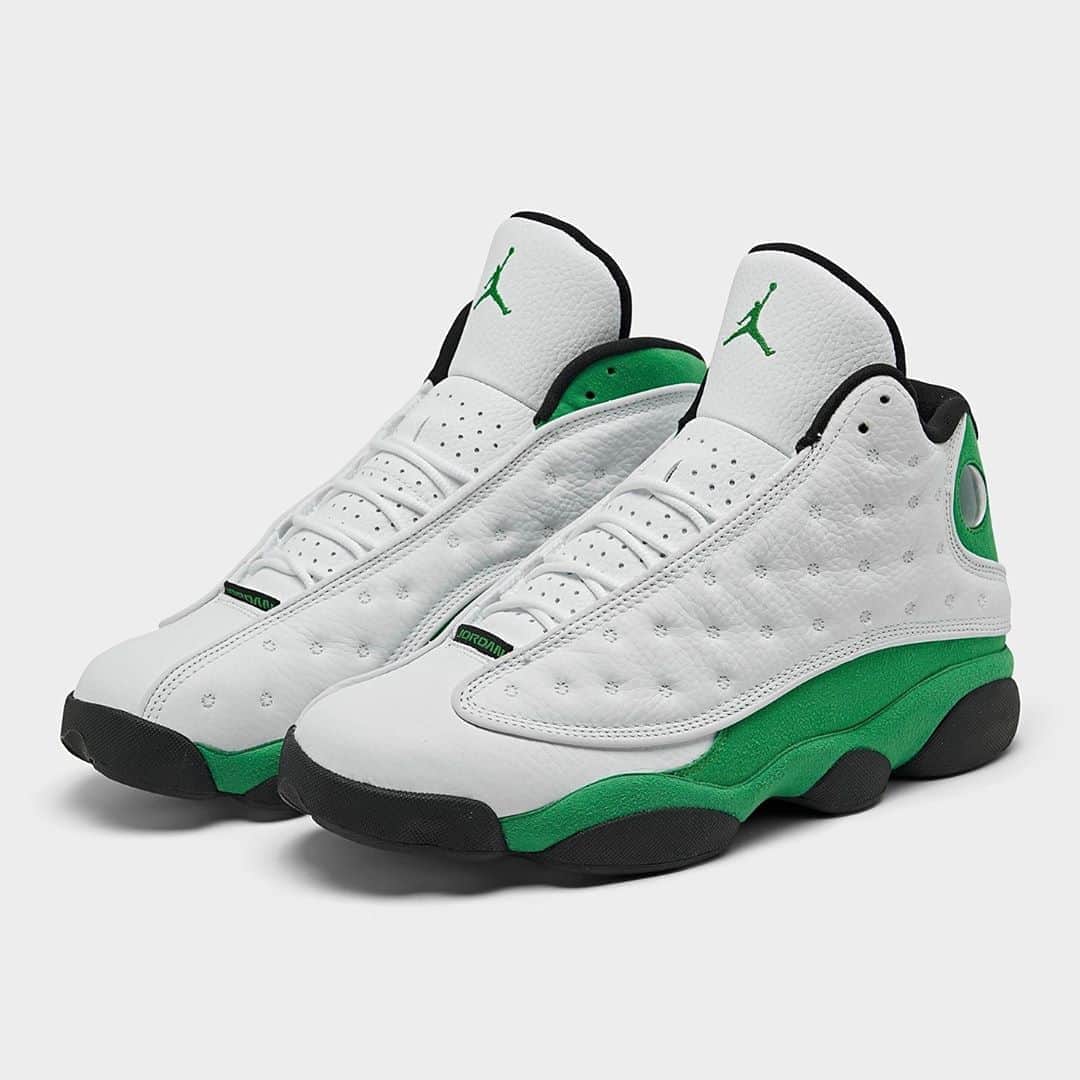 Sneaker Newsさんのインスタグラム写真 - (Sneaker NewsInstagram)「Looking to get lucky with the "Lucky Green" 13s? These Air Jordans are scheduled to release on September 26th. For an updated look at this upcoming drop, hit the link in our bio.」8月29日 23時01分 - sneakernews