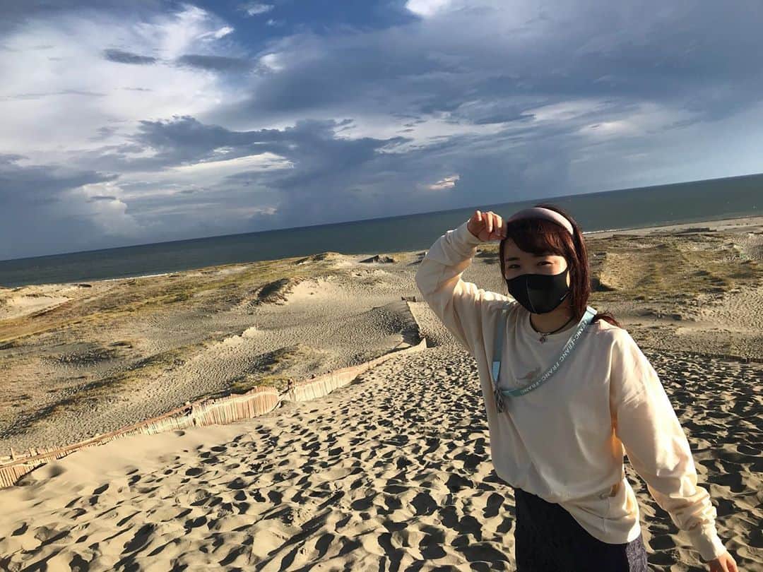 伊藤美誠さんのインスタグラム写真 - (伊藤美誠Instagram)「. . 海の場所は 本当にたくさんの 風があって涼しくて すごく気持ちがいい🧚‍♀️♥️🏖」8月29日 22時53分 - mima_ito