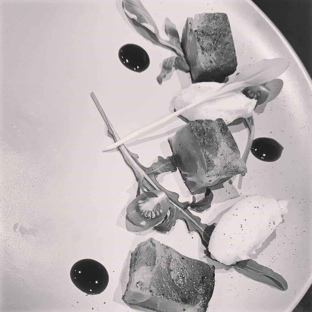 sdiningのグルメインスタ