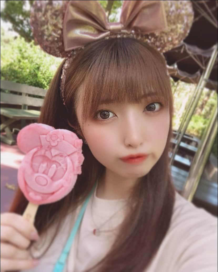 モ。ちゃんさんのインスタグラム写真 - (モ。ちゃんInstagram)「私が見てきたすべてのことむだじゃないよって君に言ってほしい  . #nowplaying #ハローグッバイ #yuki #disney #ディズニーランド #カチューシャ #ぱっつん前髪 #longhair #テラコッタメイク #自撮り #selfie #カラコン #makeup #natural #japanesegirl #白cap #amiuuwink #あかりん #grl #grl購入品 #instapic #selfie #女子力 #グラドル自画撮り部  #ミスid #instapic #instaphoto #japanesegirl #followforfollowback #l4l #팔로우환영  #셀카그램 #フォロー希望」8月29日 23時51分 - mo0o___gramo0_