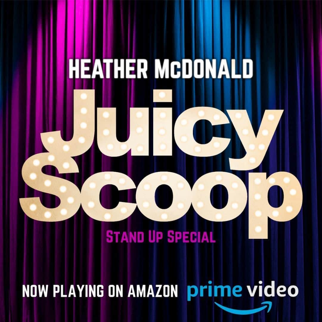 ヘザー・マクドナルドのインスタグラム：「Need some entertainment this weekend? My brand new stand up special, Juicy Scoop, is playing NOW on Amazon Prime Video! Watch, laugh, leave a review and spread the word!⠀ ⠀ *LINK IN BIO*⠀ ⠀ #standupcomedy #heathermcdonald #juicyscoop #heathermcdonaldcomedy」