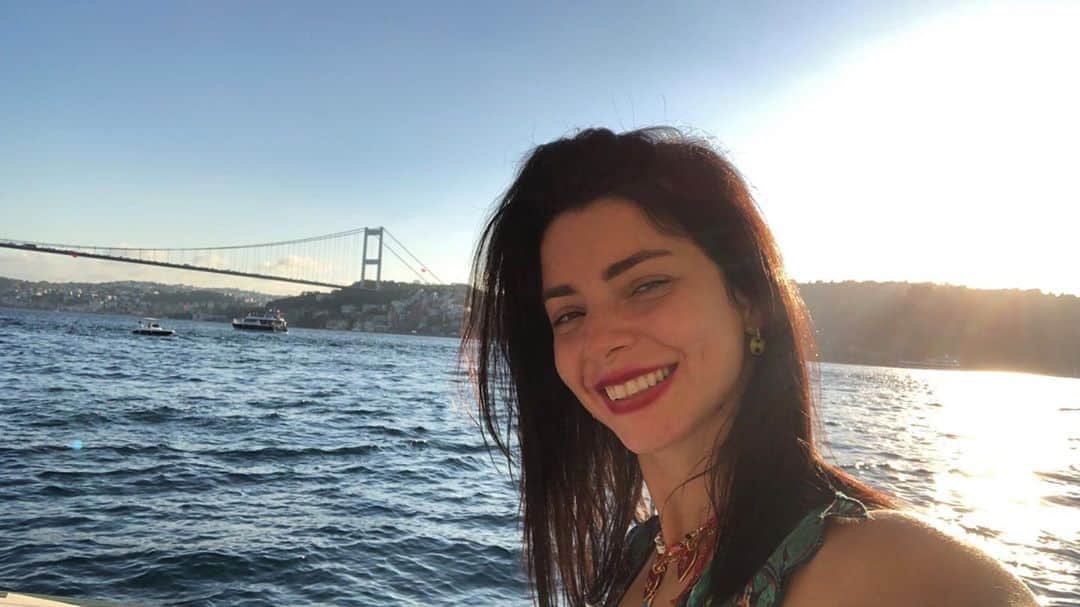 Merve Boluğurのインスタグラム：「Manzara💕💕💕💕💕💕💕💕💕💕💕💕😊」