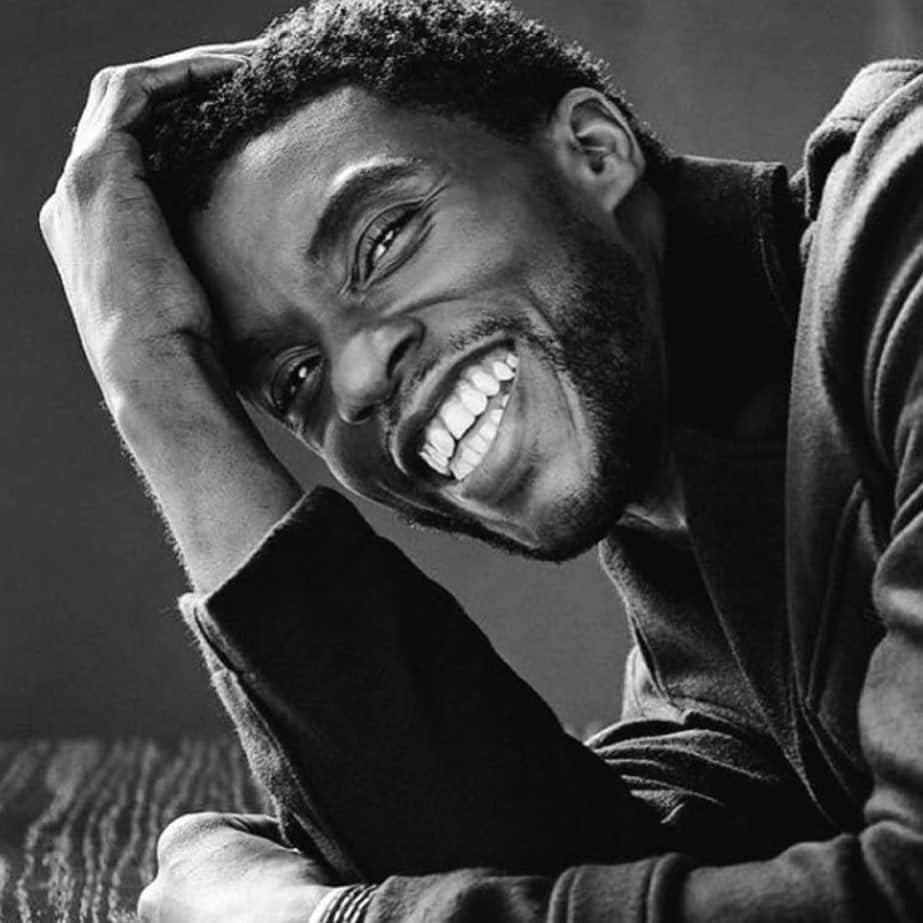 ウェズリー・スナイプスさんのインスタグラム写真 - (ウェズリー・スナイプスInstagram)「🙏🏿CHADWICK- Boseman de ‘Boss-Mon.’   You Sir, manifest the highest quality and caliber thespian-ship. And for those that didn’t know , Boss-Man, you were a King long before you stepped into Wakanda.   My brother of infinite talent, thru you we saw a glimpse of our infinite potential. Thank you my Marvelous comrade for coming. We are better because of it.   Now go Handle the Lords business. We will hold it down here til the KING returns See ya in Act II.    With love, The Daywalker Wesley Snipes   #daywalkerklique #blackpanther #chadwickboseman」8月30日 1時21分 - realwesleysnipes