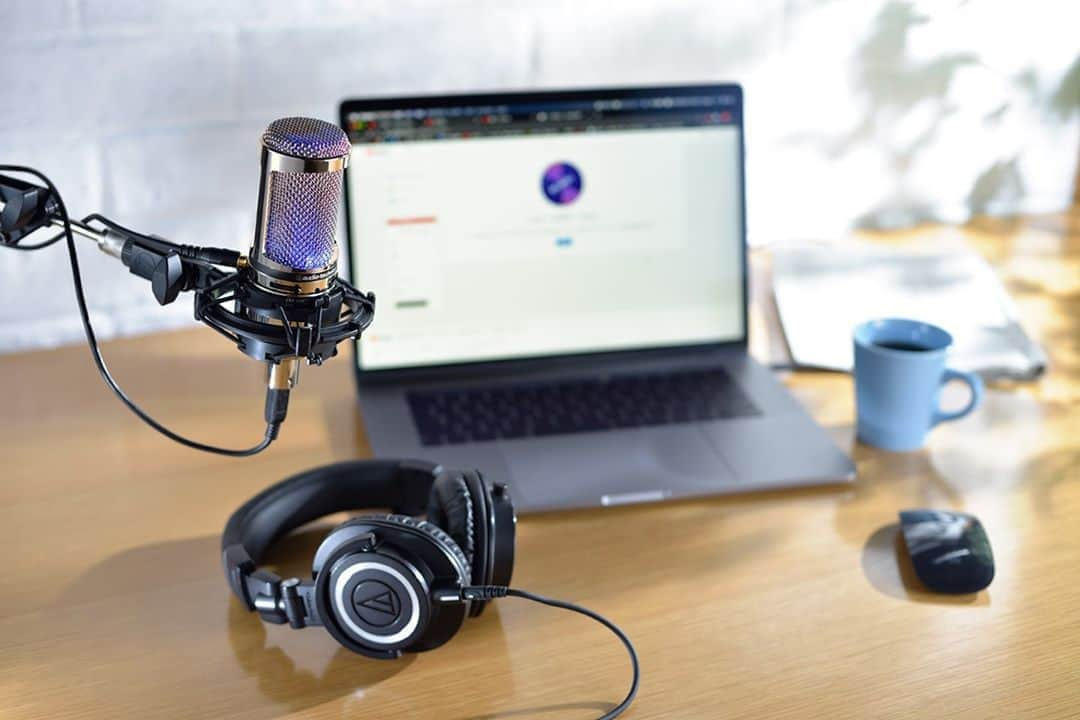 Audio-Technica USAさんのインスタグラム写真 - (Audio-Technica USAInstagram)「Our AT2020USB+V microphone provides the same great sound as our classic AT2020 microphone, but with an USB output for digital recording and a sleek reflective silver finish! Learn more in the link in our bio.⁠ .⁠ .⁠ .⁠ #AudioTechnica #AT2020USBV #Microphone #AT2020 #Recording #AudioGear #Musicians #ContentCreators」8月30日 1時35分 - audiotechnicausa