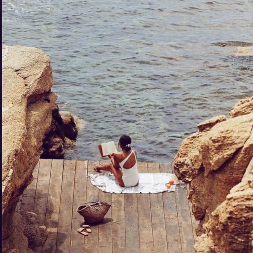 ヤング・ファビュラス&ブロークのインスタグラム：「Be Good to Yourself ☀️」
