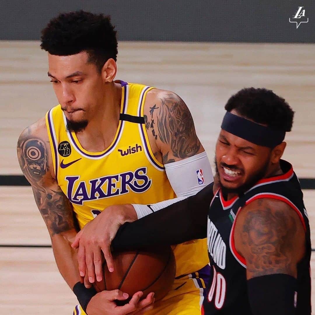 Los Angeles Lakersさんのインスタグラム写真 - (Los Angeles LakersInstagram)「Danny got 'em with the sneak attack 😂  (📺: @SpectrumSN & TNT)」8月30日 12時06分 - lakers