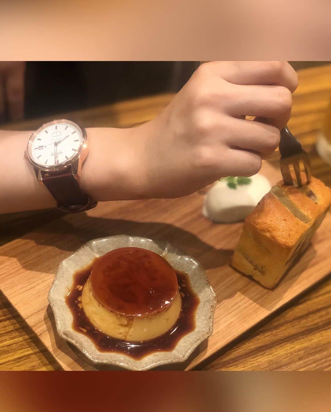 なかねかなさんのインスタグラム写真 - (なかねかなInstagram)「なんだか好評だったみたいで もう一回載せるね〜 最近愛用中の時計は【@loborjapan】っていうブランドで 買うときにクーポンコード 【nknknhr】を使うと10パーセントオフになるみたい！ このクーポンはこの投稿にしか乗ってないから見た人だけ使える！ クーポン使用期限は来年8月までだから欲しい人は早めにHPで見てみてね🥰  #lobor #ロバー #腕時計 #時計 #手元倶楽部」8月30日 12時09分 - nknknk1206