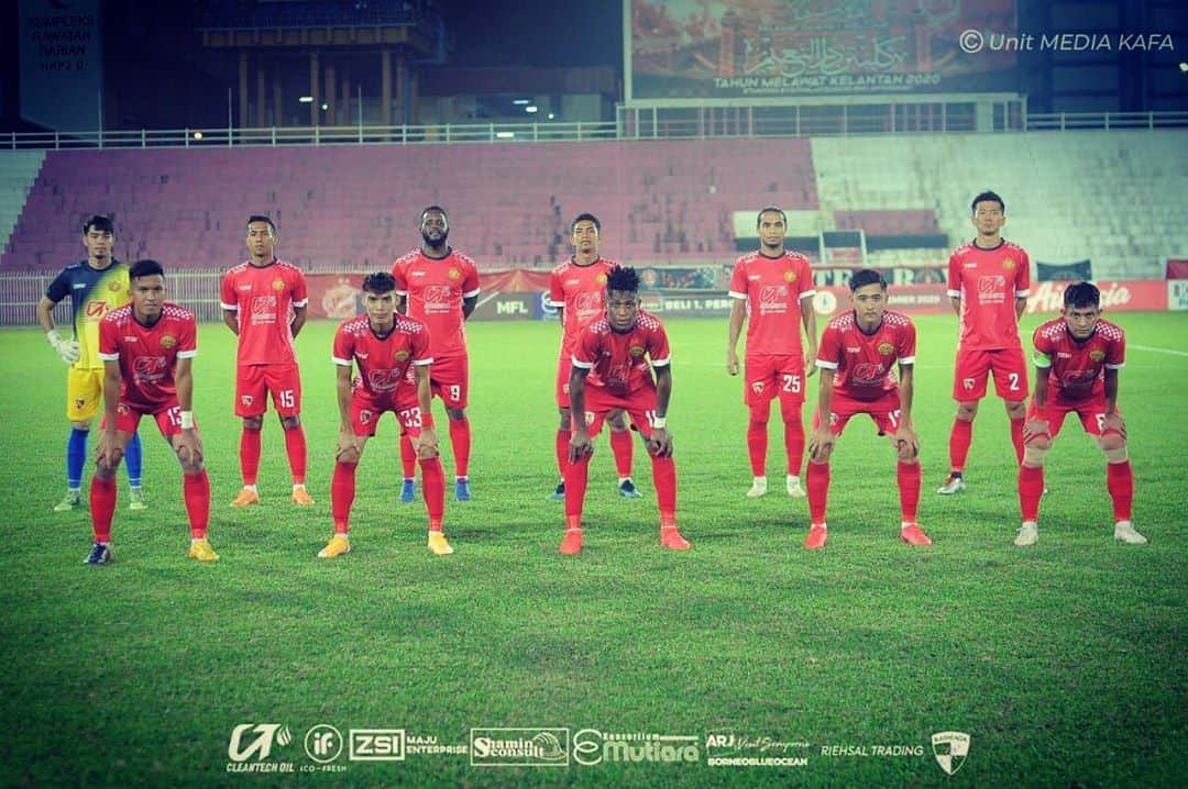 のインスタグラム：「A man's walking is a succession of falls.  #pinang #08292020 #restart #kotabharu #kelantan #kelantanfa # #trwcc #mfl #football2020 #football #enjoyfootball #malaysia #malaysiafootball #enjoyfootball #goal」