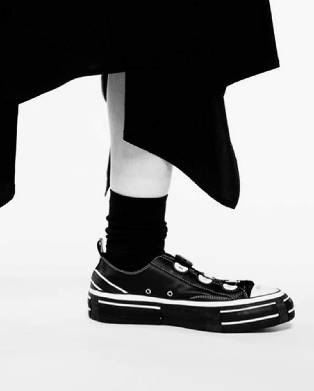 I.T IS INSPIRATIONさんのインスタグラム写真 - (I.T IS INSPIRATIONInstagram)「“Y’s x xVESSEL“ - @ys_theofficial has teamed up with @xvessel_official and launched the genderless revision of the Los Angeles brand’s G.O.P. Low sneaker. With xVESSEL’s familiar layered midsole, deconstructed uppers and accessible Fitgo lacing system, the shoes come in pale tan and black colors completing with special “Y’s x xVESSEL” text emblazoned on the toe to reinforce the design’s collaborative nature. - Available at @ys_ithk Paterson Street and I.T Hysan One. - #ITHK #ITisInspiration #ysxvessel #collaboration #ys #xvessel #yohjiyamamoto」8月30日 12時54分 - ithk